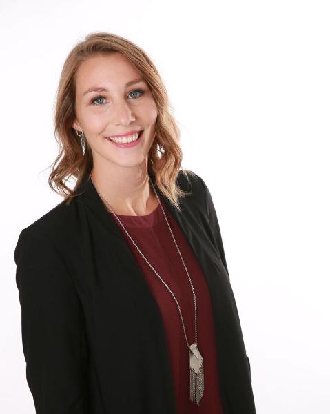 Emily Jones Agent Photo