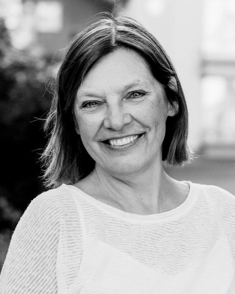 Liz Forster Agent Photo